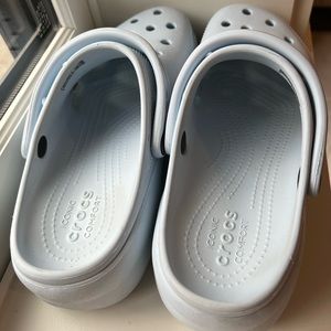 CROCS Iconic Women’s Classic Comfort Clog